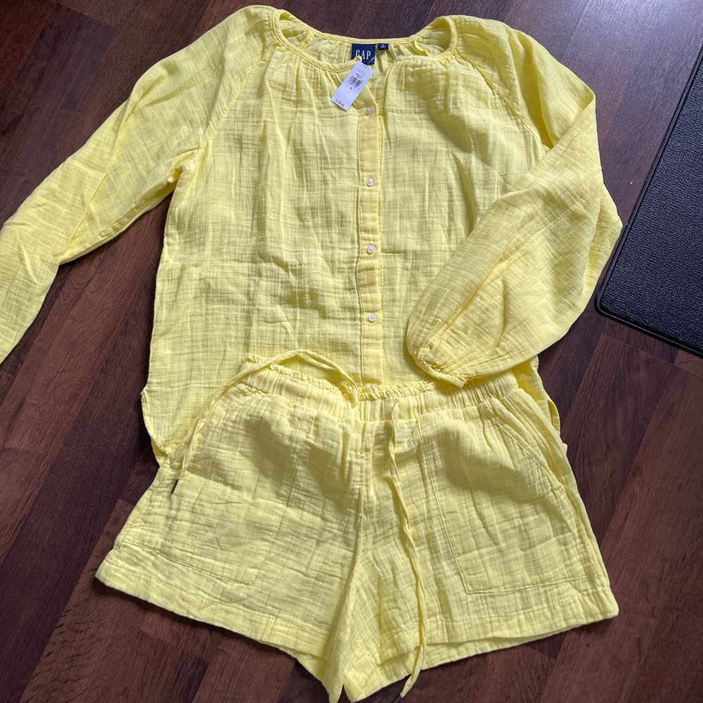 GAP Yellow Women's two piece set